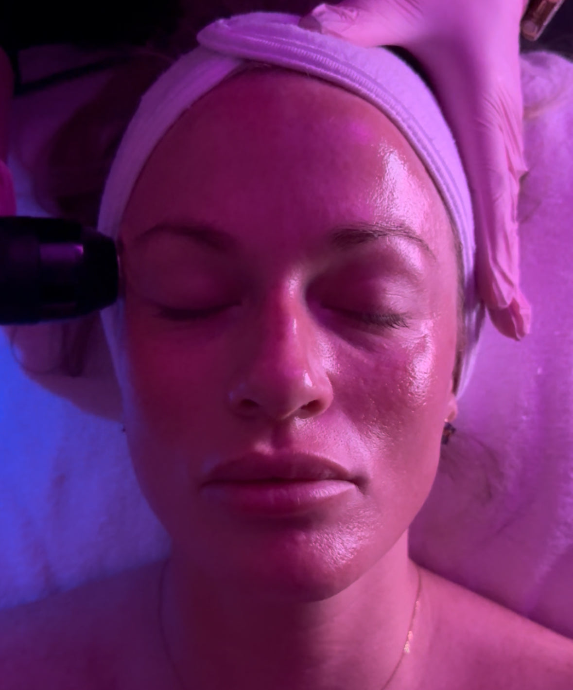 GLO2 Facial Treatment